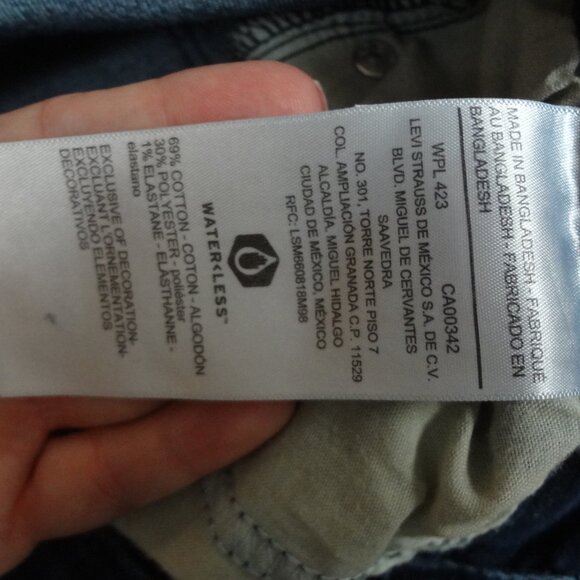 LEVI STRAUSS LEVI'S SIGNATURE SERIES  MID RISE BOOTCUT WOMENS SIZE 6 SKINNY K484 - Picture 6 of 7